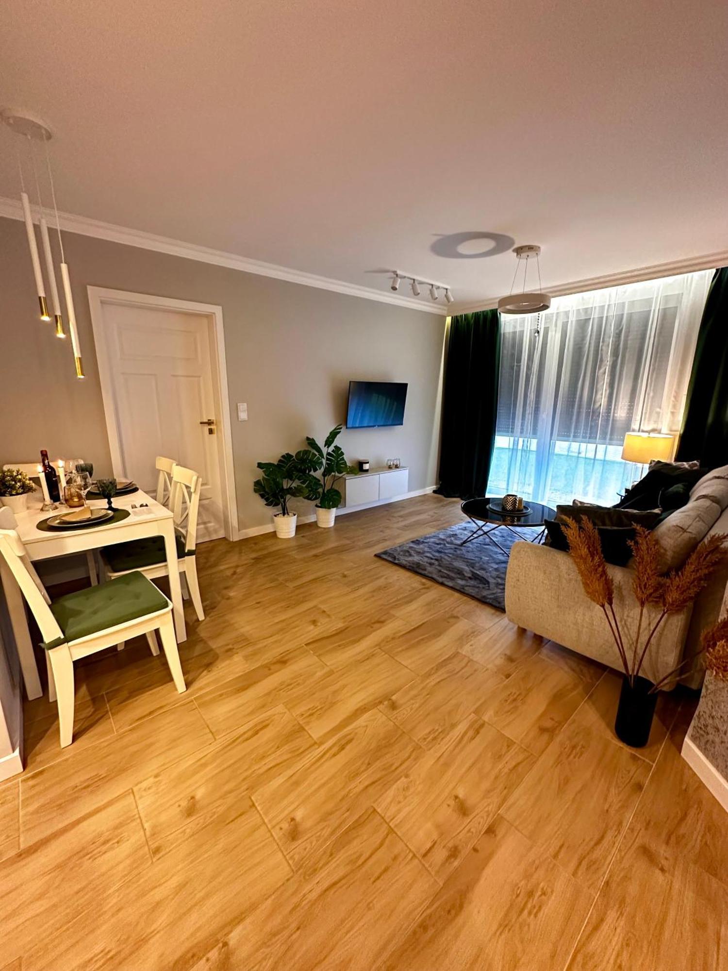 Apartamenty Kielce- Klonowa Nad Zalewem, 1-13 Osob, Faktura, Parking, Centrum Exterior foto